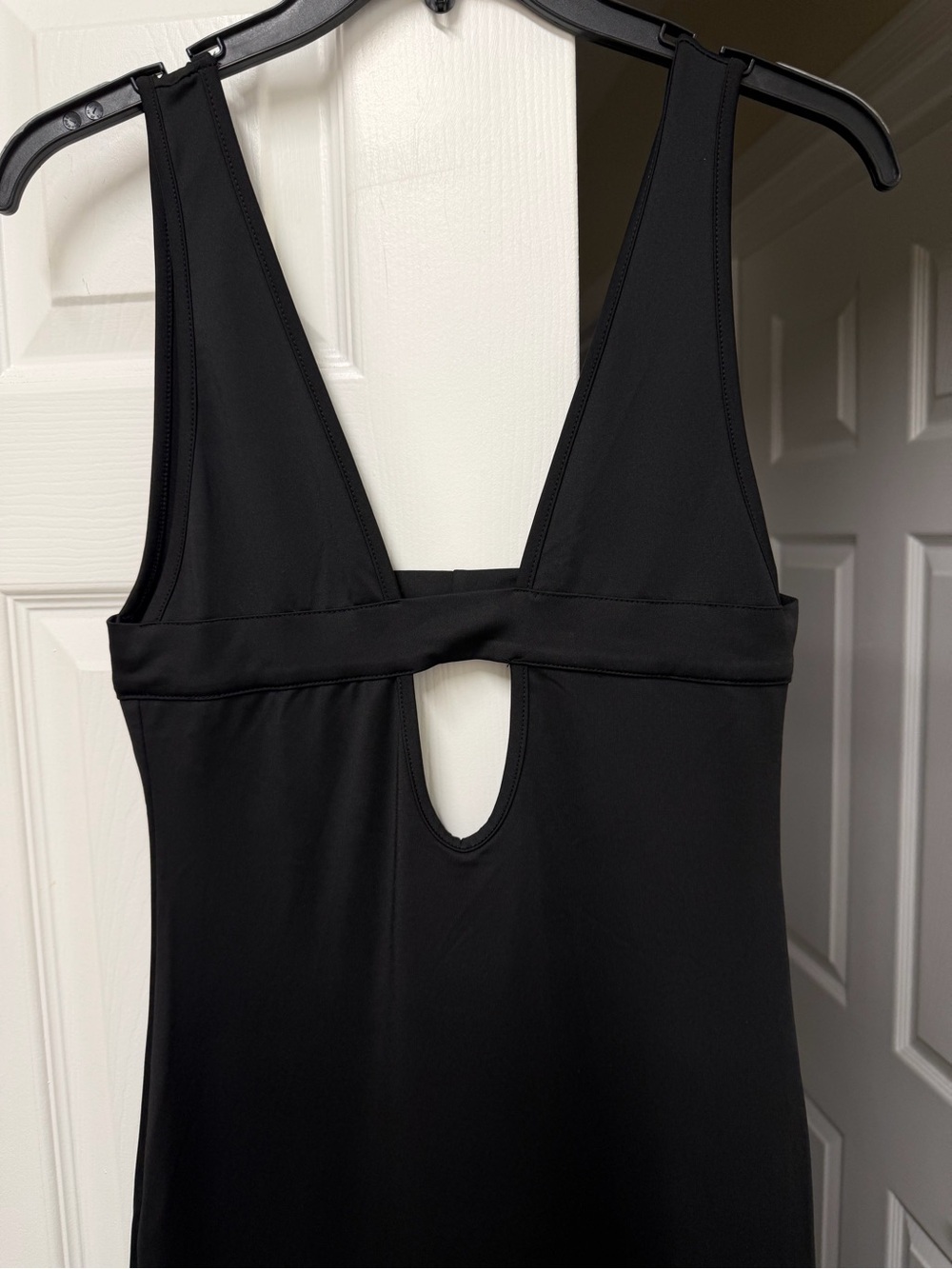 NWT COMMENSE Solid Cutout Cami Maxi Dress Black Size S - Picture 7 of 12